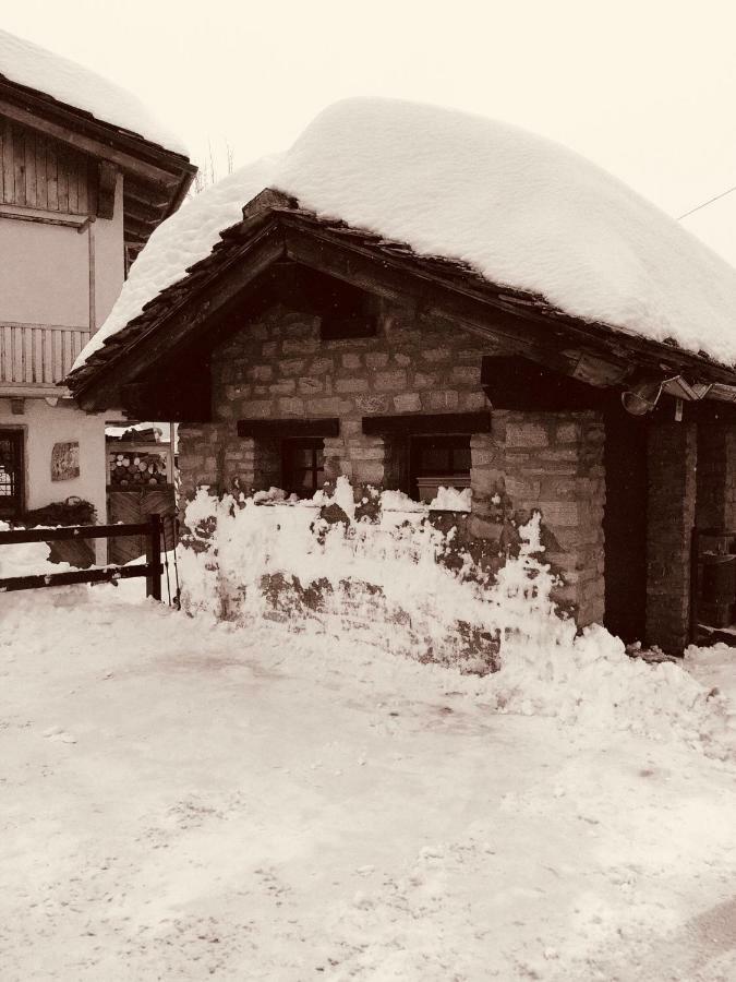 Mulino del Bianco Apartments La Thuile Exterior foto