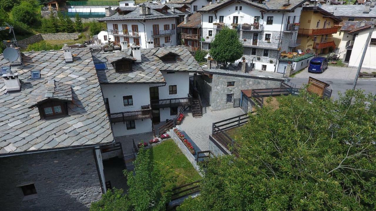 Mulino del Bianco Apartments La Thuile Exterior foto